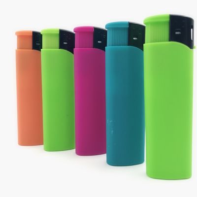 Пластиковые подарочные зажигалки оригинальные цветные одноразовые/наполняемые зажигалки для крикета и многое другое
