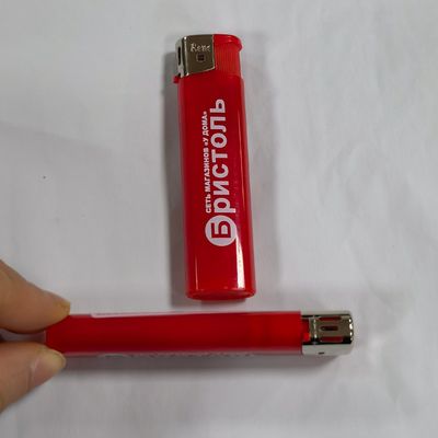 Чёрный резиновый цвет Пластиковый электронный зажигалка для стройного дизайна
