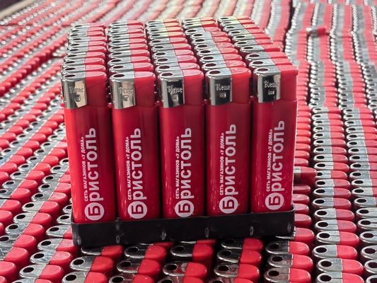 Чёрный резиновый цвет Пластиковый электронный зажигалка для стройного дизайна