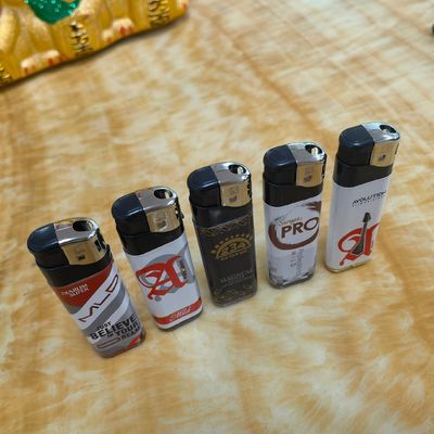 Одноразовый стандартный светодиодный пластиковый фонарик EUR со специальными узорами